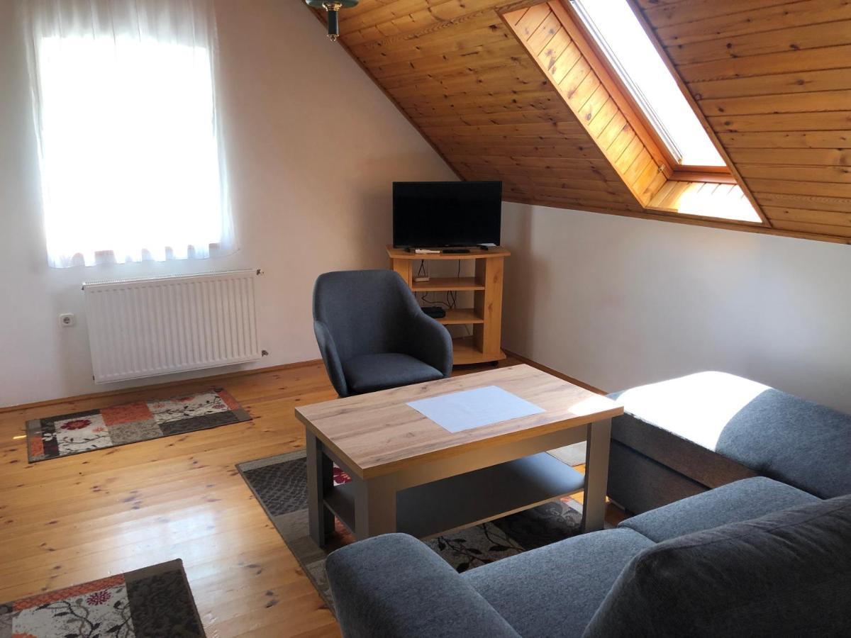 Pacsirta Apartman Lenti Exterior foto
